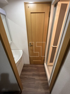 【玄関】 | リアンジェ難波 | リアンジェ難波　洗面所