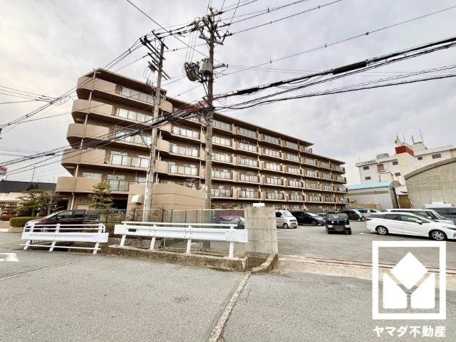 エクセランス向日町の外観