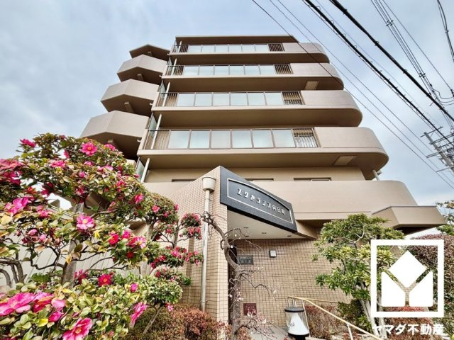 エクセランス向日町の外観