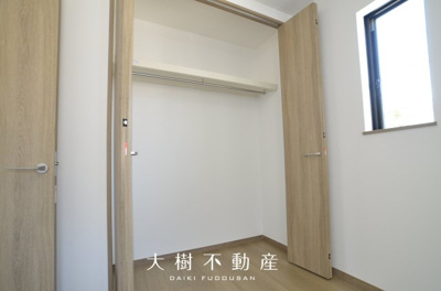【洋室】 | 座間市栗原中央1丁目　新築戸建て　全2棟【仲介手数料無料】 | 2階　洋室4（4.5帖）クローゼット