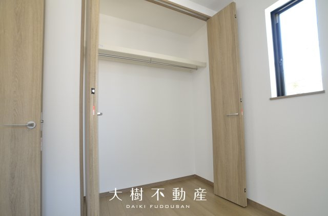 【洋室】 | 座間市栗原中央1丁目　新築戸建て　全2棟【仲介手数料無料】 | 2階　洋室4（4.5帖）クローゼット