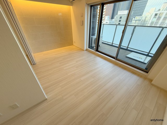 プレジオ難波　仲介手数料無料の寝室