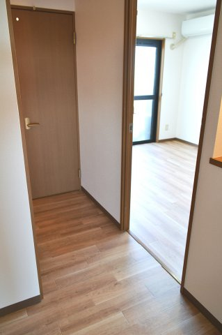 レジェン笠原弐番館のその他|各居室をつなぐ廊下です