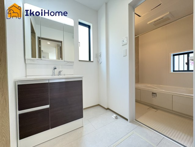 神戸市西区糀台３丁目　B号棟　新築戸建の洗面所|◆同社施工例◆畳２枚分の一般的な洗面室です。追加で収納棚等を付けると大変便利です。