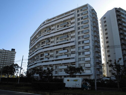 ポートアイランド住宅四六号棟の外観|建物外観 　※2025年11月撮影の写真