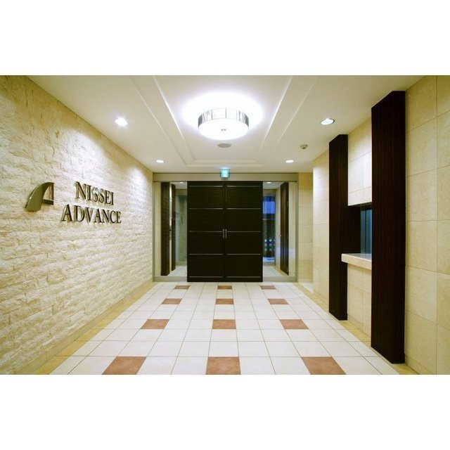 アドバンス三宮Ⅳルシールのエントランス|毎日通るエントランスはこのようになっています