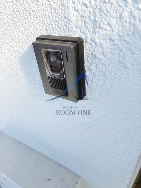 カスタータ高島平のセキュリティ|モニター付きインターホンです。