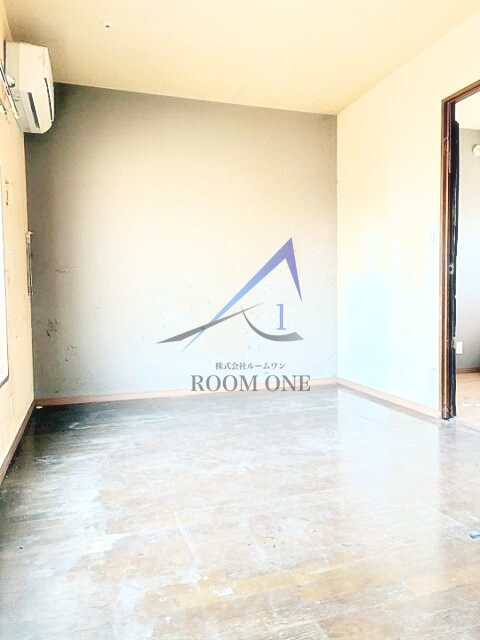 カスタータ高島平の居間・リビング|洋室のお部屋です。