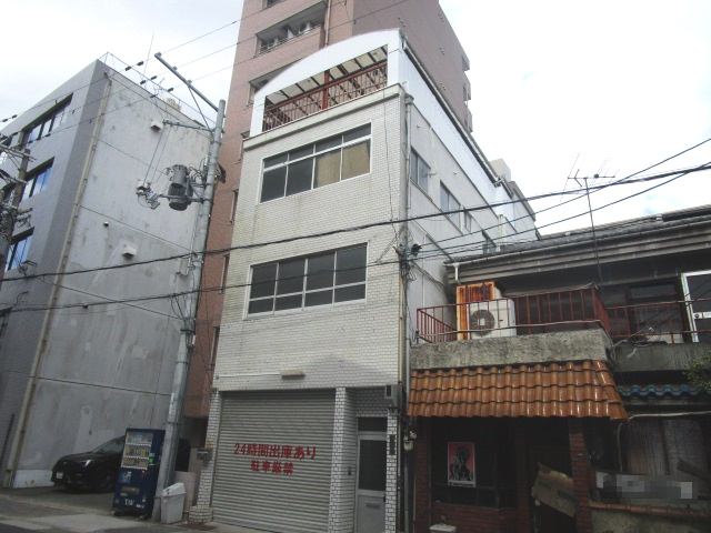 大阪市東成区玉津１丁目の倉庫