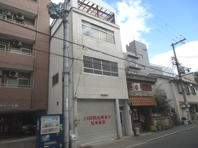 大阪市東成区玉津１丁目の倉庫