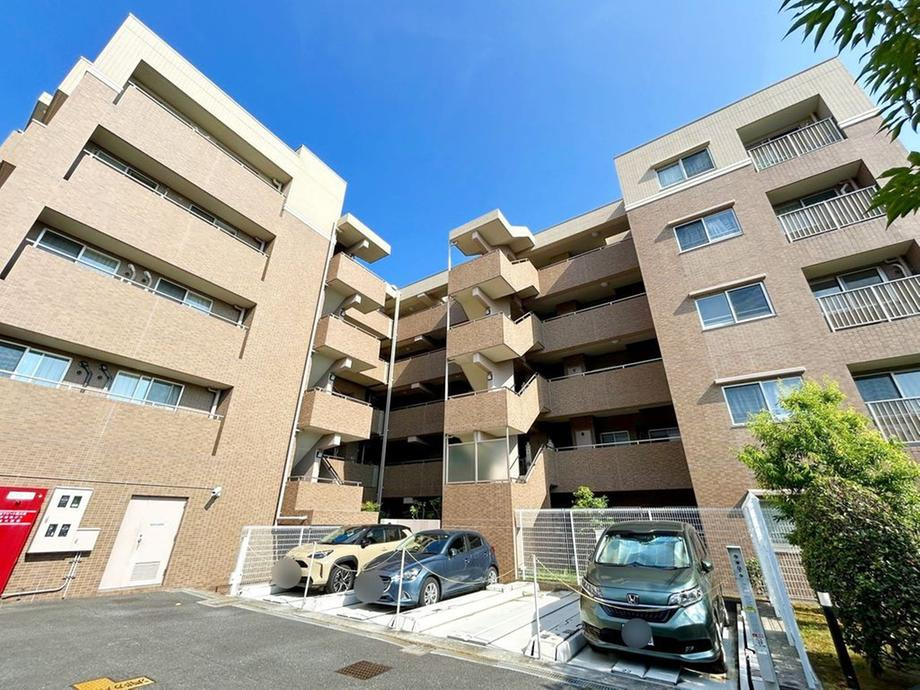 ステイツ箕面の外観