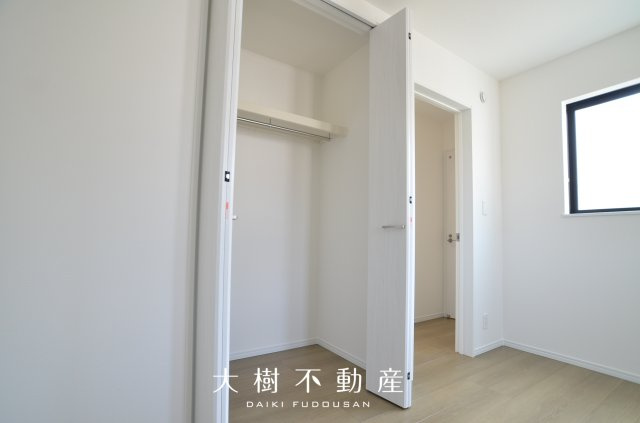 【洋室】 | 座間市栗原中央1丁目　新築戸建て　全2棟【仲介手数料無料】 | 2階　洋室4（6.0帖）クローゼット