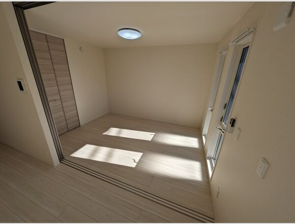 D-ROOM茜部中島　B棟の内装