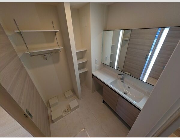 D-ROOM茜部中島　B棟の洗面所