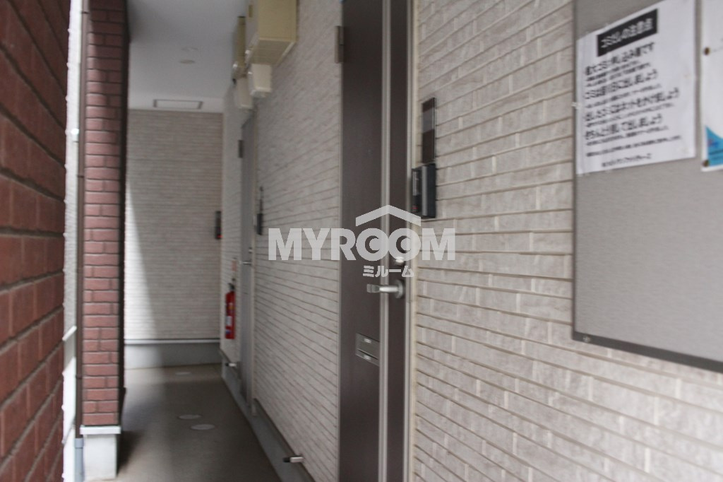 ハーモニーテラス中落合のエントランス