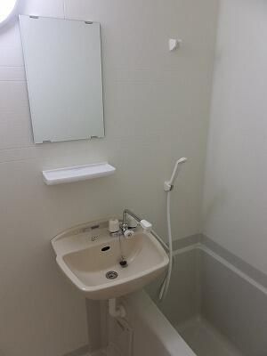 ロク・ハウスⅢの浴室