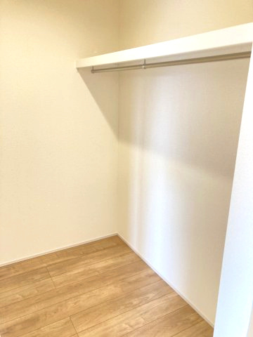 ブルーミングガーデン前橋市龍蔵寺町　2号棟の収納|2階洋室１収納ウォークインクローゼットです♪