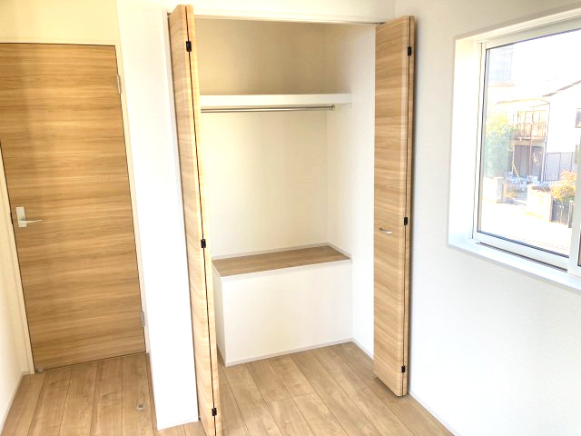 ブルーミングガーデン前橋市龍蔵寺町　2号棟の収納|2階洋室3収納です！
