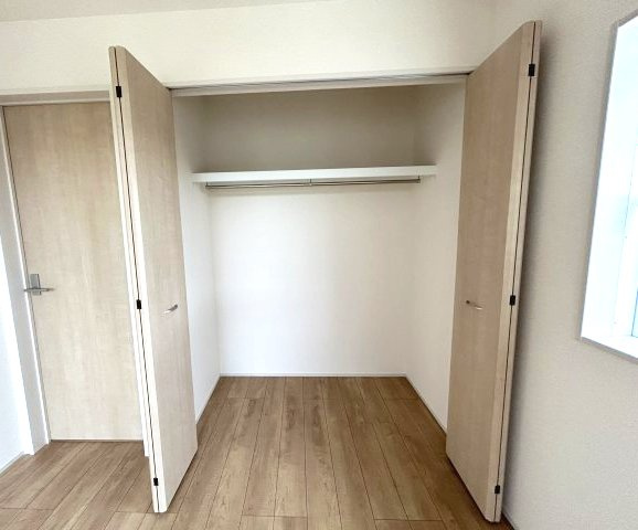 ブルーミングガーデン前橋市龍蔵寺町　2号棟の収納|2階洋室3収納です！
