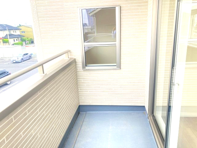 ブルーミングガーデン前橋市龍蔵寺町　2号棟のバルコニー|陽当たり良好なバルコニーです。洗濯物も沢山干せて便利です！