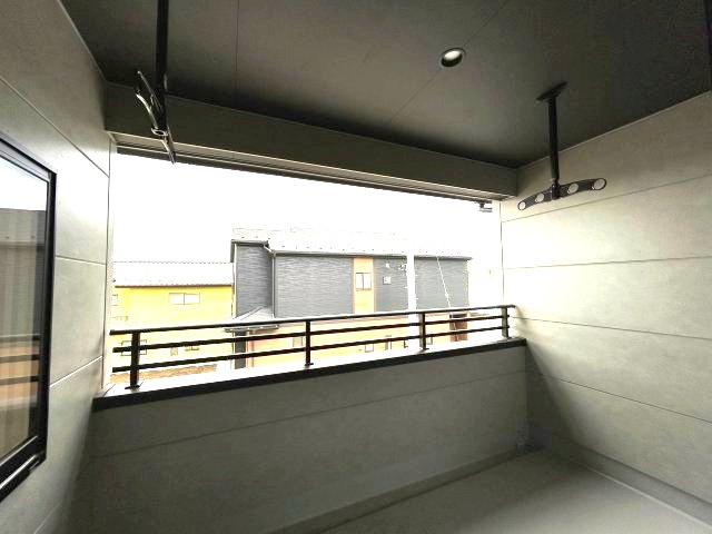 ブルーミングガーデン前橋市龍蔵寺町　2号棟のバルコニー|陽当たり良好なバルコニーです。洗濯物も沢山干せて便利です！