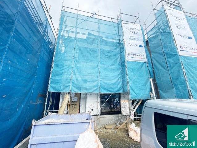 野洲市冨波甲　第3期　新築一戸建ての外観|周辺は落ち着いた街並みの住宅地！子育てがしやすい住環境です！まだ未完成ですが、現地でしかわからない事もございます。是非一度ご覧ください。