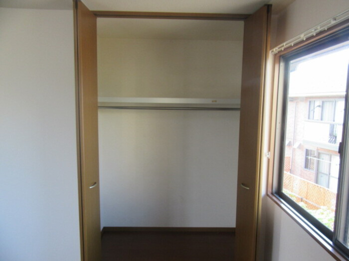 リビングタウン南四ツ居　Ｃの収納