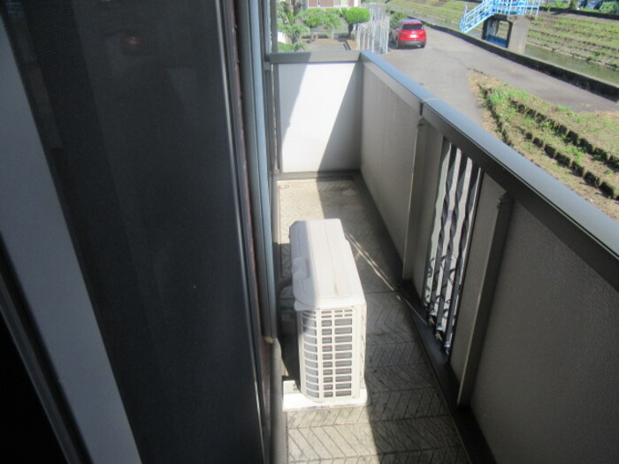 リビングタウン南四ツ居　Ｃのバルコニー