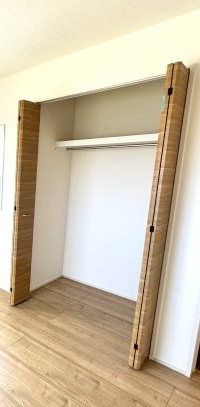 ブルーミングガーデン前橋市龍蔵寺町　1号棟の洋室|2階洋室3収納です！
