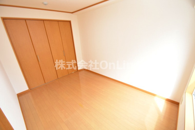 【寝室】 | サンライフ小阪