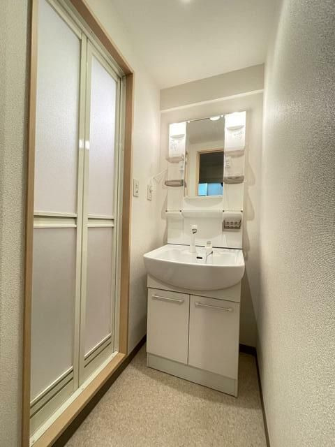 蕨市南町１丁目の賃貸マンションの洗面所|※別部屋参考写真