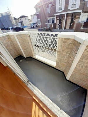 【バルコニー】 | アクテュエルＹ | 暖かな日差しのふりそそぐバルコニー