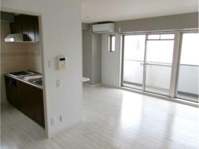 スタシオンの居間・リビング