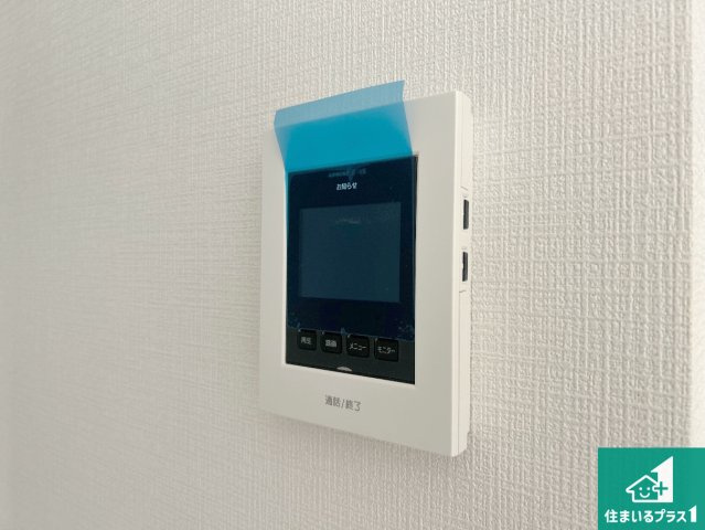 神戸市西区王塚台　第6期　新築一戸建ての防犯設備|カラーモニターインターホン！声だけでなく来訪者の姿や顔がモニターで確認できるので、小さなお子様がいらっしゃるご家庭でも安心できます！