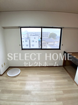 【寝室】 | FLATSわかまつ | 落ち着いた色調の寝室です
