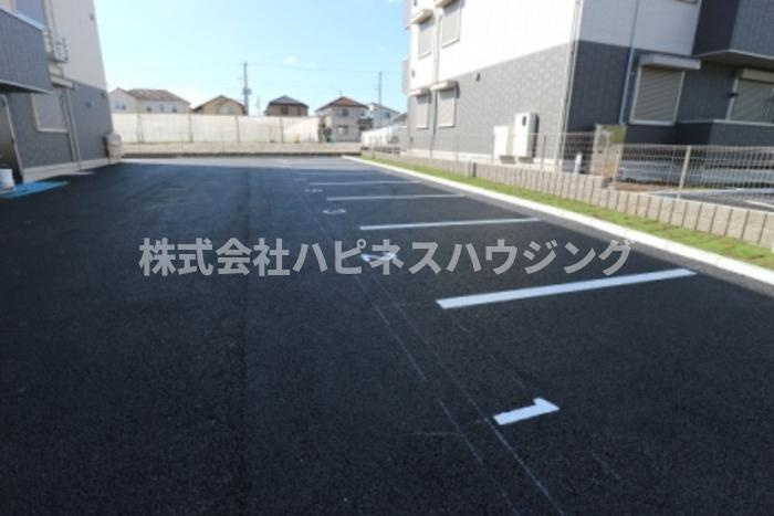 ラポルトⅡの駐車場