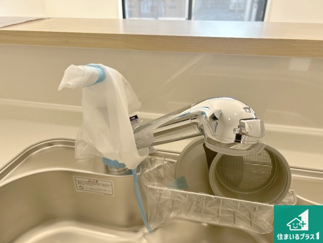 神戸市西区王塚台　第6期　新築一戸建ての設備|浄水器を内蔵！炊飯時、お茶を作る時に安心してお水を使えます！お湯と冷水、浄水と原水、シャワーの切替えもワンタッチです！