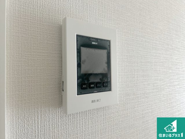 神戸市西区王塚台　第6期　新築一戸建ての防犯設備|カラーモニターインターホン！声だけでなく来訪者の姿や顔がモニターで確認できるので、小さなお子様がいらっしゃるご家庭でも安心できます！