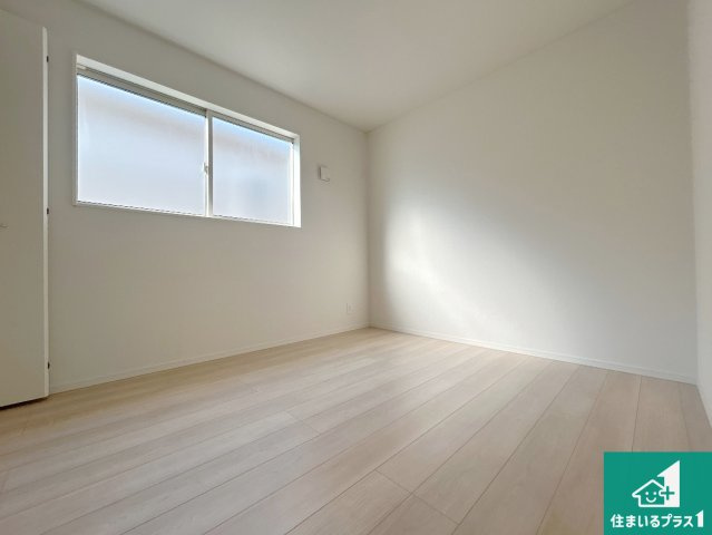 神戸市西区王塚台　第6期　新築一戸建ての洋室|シンプルな洋室は、自分好みのインテリアが楽しめます♪ご家族とインテリアや家具を選びに行くのは新築購入時の醍醐味の一つです。ぜひお楽しみください♪