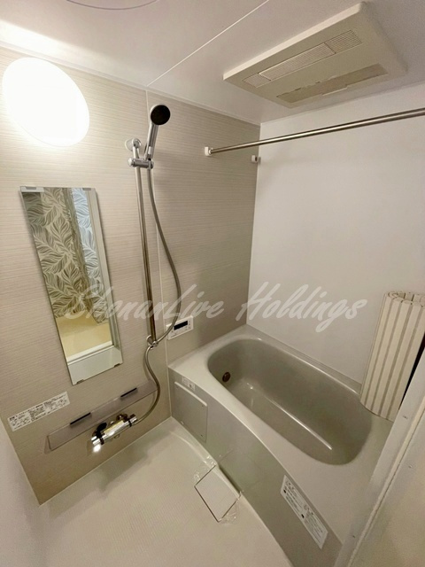 A・R横浜の浴室|浴室乾燥機付き♪