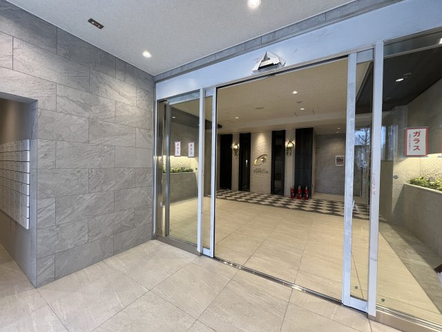 【エントランス】 | ファステート難波ミライズ