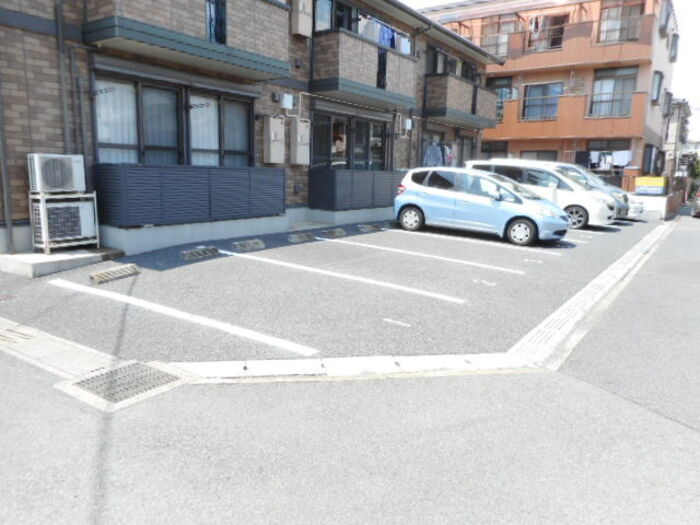 アバンダント妙典の駐車場