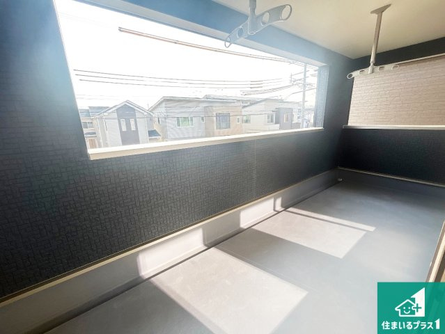 神戸市西区王塚台　第6期　新築一戸建てのバルコニー|ワイドバルコニーは洗濯物を干すスペースが広いのでご家族が多くても安心！