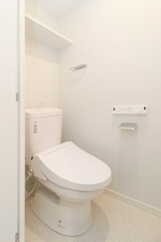 サヴォイ　ラ・シャンス　5階のトイレ|別号室のものになります。現状優先。