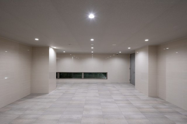 サヴォイ　ラ・シャンス　5階のエントランス