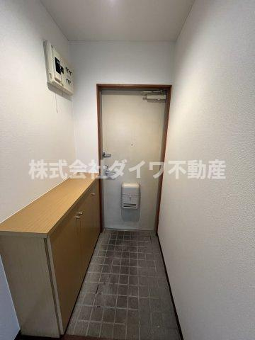 マンションイレブンの玄関