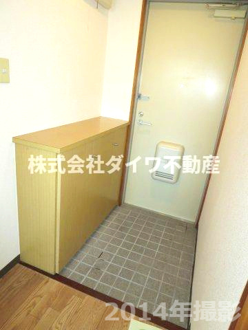 マンションイレブンの玄関