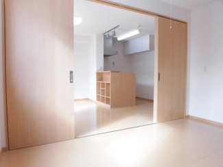 【居間・リビング】 | レディエンス陵東Ａ