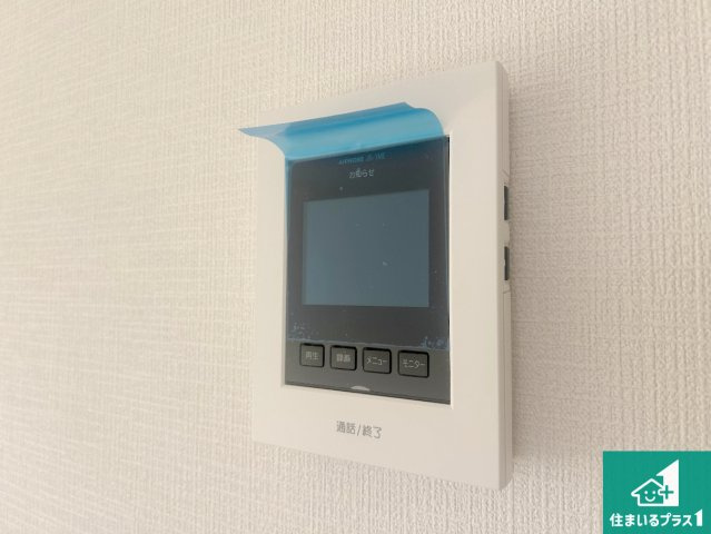 神戸市西区王塚台　第6期　新築一戸建ての防犯設備|カラーモニターインターホン！声だけでなく来訪者の姿や顔がモニターで確認できるので、小さなお子様がいらっしゃるご家庭でも安心できます！