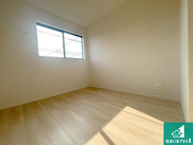 神戸市西区王塚台　第6期　新築一戸建ての洋室|シンプルな洋室は、自分好みのインテリアが楽しめます♪ご家族とインテリアや家具を選びに行くのは新築購入時の醍醐味の一つです。ぜひお楽しみください♪